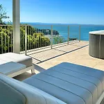 Maximilian Aparthotel 4*