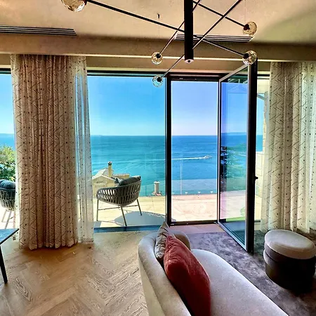 Maximilian טריאסטה