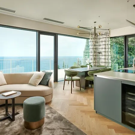 Maximilian מלון דירות