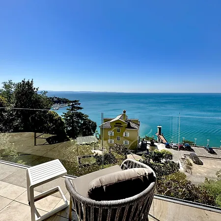 Maximilian מלון דירות