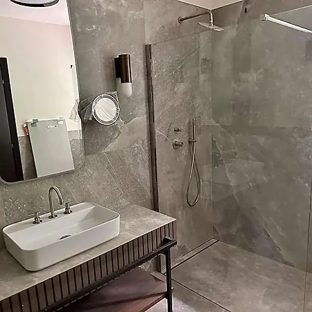 Maximilian Lejlighedshotel