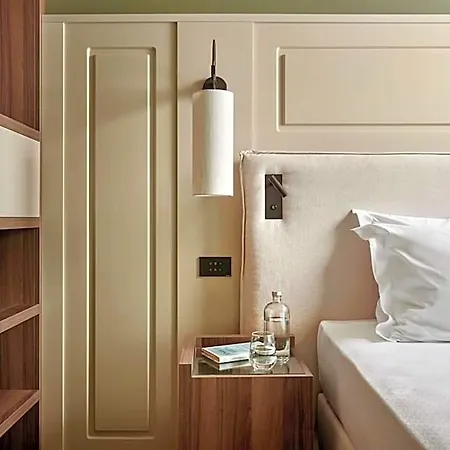 Maximilian 4* Trieste