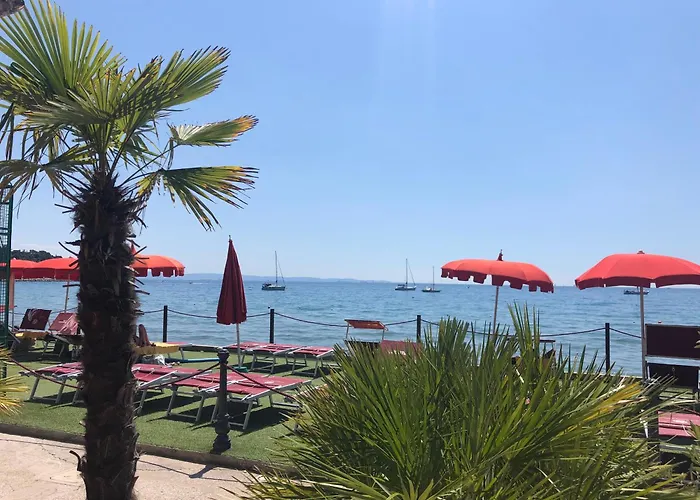 Maximilian Aparthotel 4*